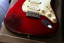 FENDER CUSTOM SHOP 1960 STRATOCASTER RELIC CANDY APPLE RED 2000S ELECTRIC GUITAR