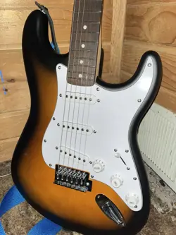 SQUIRE FENDER  STRATOCASTER GUITAR, STANDARD SERIES .  STRAIGHT NECK. LOOK!!!