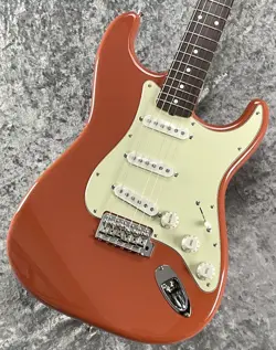 FENDER FSR  JAPAN TRADITIONAL 60S STRATOCASTER -FIESTA RED-