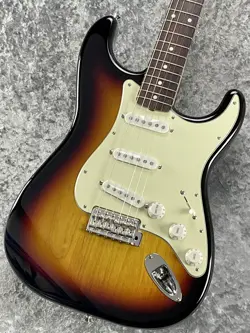 FENDER FSR  JAPAN TRADITIONAL 60S STRATOCASTER - -