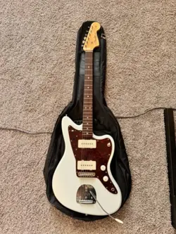 2022 FENDER MIJ TRADITIONAL II '60S JAZZMASTER OLYMPIC WHITE