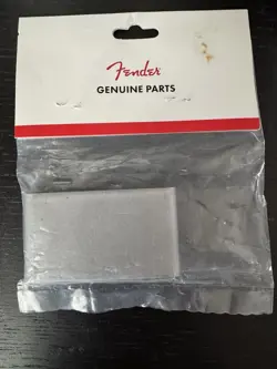 FENDER PURE VINTAGE STRATOCASTER TREMOLO BLOCK