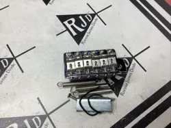 FENDER AMERICAN 6 POINT STRATOCASTER TREMOLO BRIDGE VIBRATO