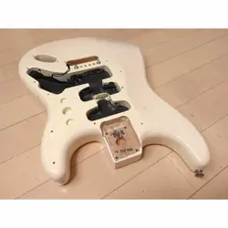 FENDER MEX STRAT