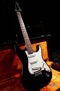 FENDER FSR AMERICAN VINTAGE ‘70S STRATOCASTER MATCHING HEAD / 2013