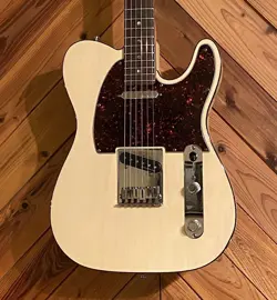 FENDER AMERICAN DELUXE TELECASTER WHITE BLONDE RW ELECTRIC GUITAR