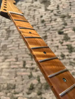 ST HANDLE 22FRETS