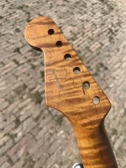 ROSEWOOD HANDLE 22FRETS
