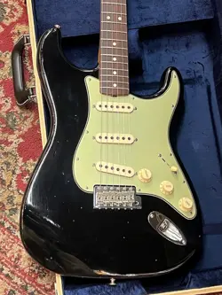 STRATOCASTER RELIC W/CC