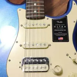 FENDER AMERICAN ULTRA STRATOCASTER HSS ROSEWOOD FINGERBOARD COBRA BLUE