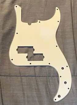 PICKGUARD EX.