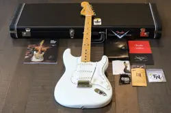 UNPLAYED! FENDER CS JIMI HENDRIX VOODOO CHILD STRATOCASTER OLYMPIC WHITE + OHSC