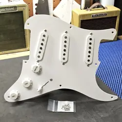 JIMMIE VAUGHAN VINTAGE