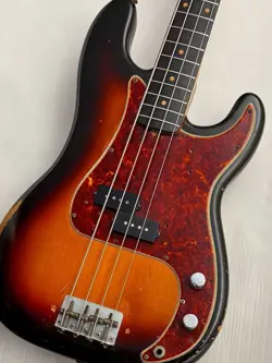 FENDER 1962 PRECISION
