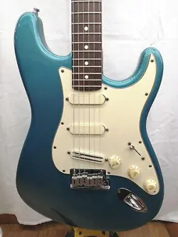 FENDER USA STRATOCASTER MOD USED MAPLE NECK ROSEWOOD FINGERBOARD W/HARD CASE