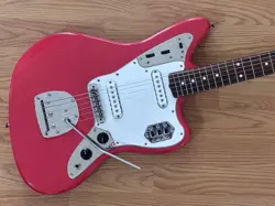 FENDER JAGUAR 60S