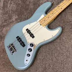 FENDER AMERICAN PROFESSIONAL JAZZ BASS - ALDER BODY, MAPLE NECK - USED