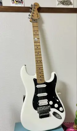FENDER WHITE MADE
