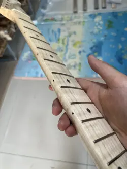 STAINLESS STEEL ROUND