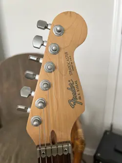 VIBE '70S STRATOCASTER