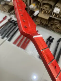 RED 21FRETS ST ELECTRIC GUITAR NECK FLAME MAPLE FENDER STRAT REPLACEMENT HANDLE