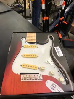 FENDER STRATOCASTER ORIGINAL 57 / 62 PICKGUARD