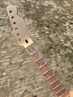 22FRETS FLORAL INLAY