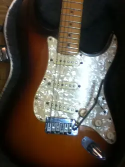 1995 FENDER STRATOCASTER 50TH ANNIVERSARY 