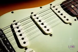 FENDER CUSTOM SHOP 1960 STRATOCASTER RELIC / 2006 SAFE DELIVERY FROM JAPAN