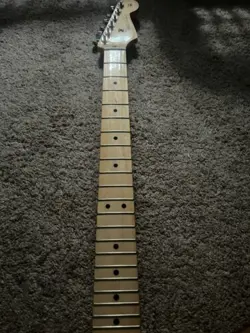 FENDER MAPLE STRATOCASTER NECK