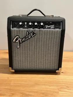 FENDER FRONTMAN 10G AMP - TESTED - TYPE PR 357
