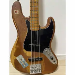 FENDER 1975 JAZZ BASS VINTAGE NO.LG1049