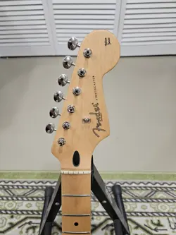 FENDER DELUXE SERIES STRATOCASTER NECK