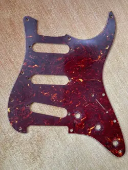 PICKGUARD NATURAL WEAR