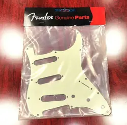 FENDER GENUINE 11-HOLE MODERN-STYLE STRATOCASTER S/S/S PICKGUARD MINT GREEN 3PLY