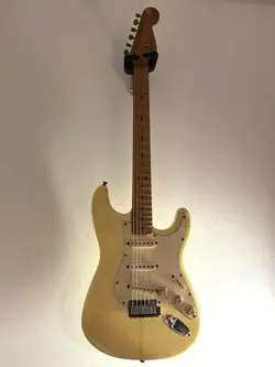 FENDER USA STRATOCASTER / ELECTRIC GUITAR W/ ORIGINAL GIG BAG MADE IN 1995 USA