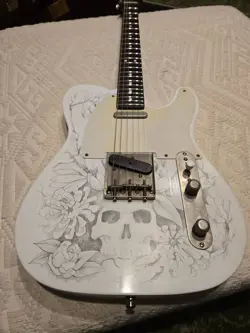 FENDER TELECASTER - AGED WHITE