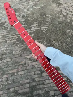 22FRETS ROUND