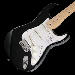 FENDER MADE IN JAPAN JUNIOR COLLECTION STRATOCASTER MAPLE BLACK WEIGHT: 3.07KG