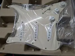 2003 FENDER SQUIER STRAT STRAT LOADED PICKGUARD(BULLET CY)