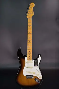FENDER AMERICAN VINTAGE II 1957 STRATOCASTER 2 COLOR SUNBURST   SAKAE