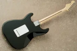 STRATOCASTER BLACK ERIC