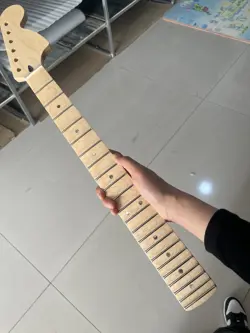 LARGE HEADSTOCK ROSEWOOD 22FRETS ELECTRIC GUITAR NECK MAPLE HANDLE FENDER STRAT