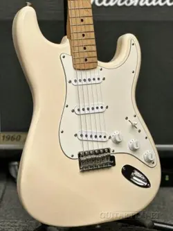 FENDER CLASSIC SERIES '70S STRATOCASTER -OLYMPIC WHITE / MAPLE- MADE IN 200