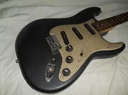 CUSTOM FENDER ELECTRIC GUITAR
