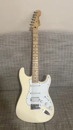 2008 FENDER STRATOCASTER