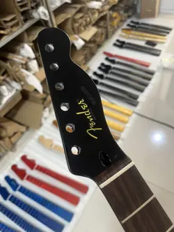 TELE BLACK HANDLE
