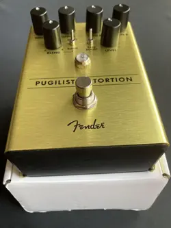 FENDER PUGILIST DISTORTION GUITAR EFFECTOR