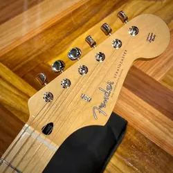 STRATOCASTER SN:JD24018896