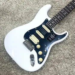 FENDER PLAYER II STRATOCASTER HSS RW / POLAR WHITE NEW